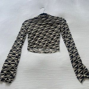 Mesh long sleeve printed top